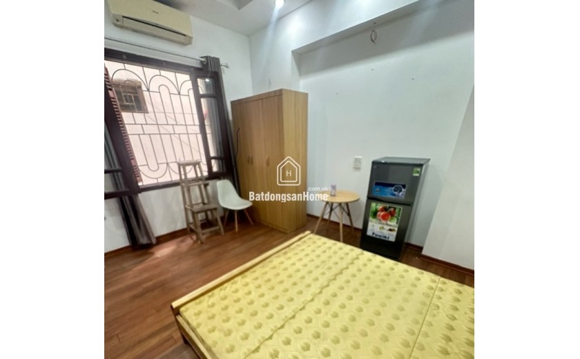 Bán nhà Cầu Giấy gần Đại học Thương Mại, Quốc Gia, Sư Phạm 40m2 hơn 7 đồng